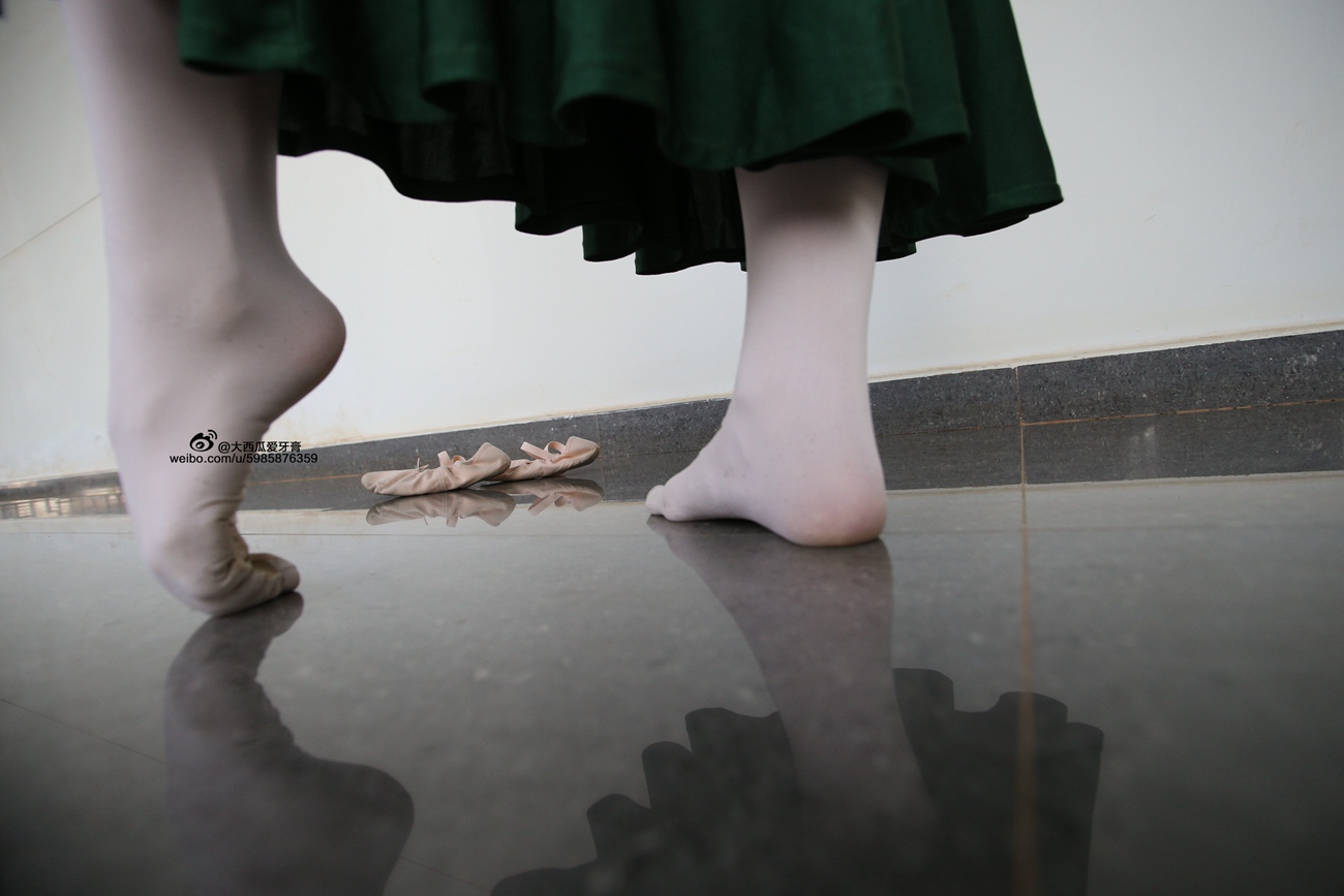 图片[80]-大西瓜爱牙膏-早期作品-W006 舞蹈家1-文君 绿裙 [233P] – 速更版-美库