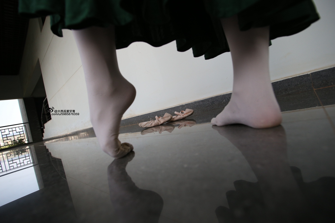 图片[81]-大西瓜爱牙膏-早期作品-W006 舞蹈家1-文君 绿裙 [233P] – 速更版-美库