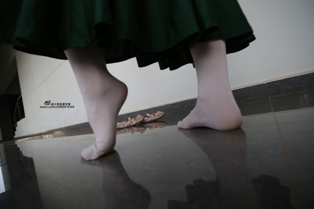 图片[82]-大西瓜爱牙膏-早期作品-W006 舞蹈家1-文君 绿裙 [233P] – 速更版-美库