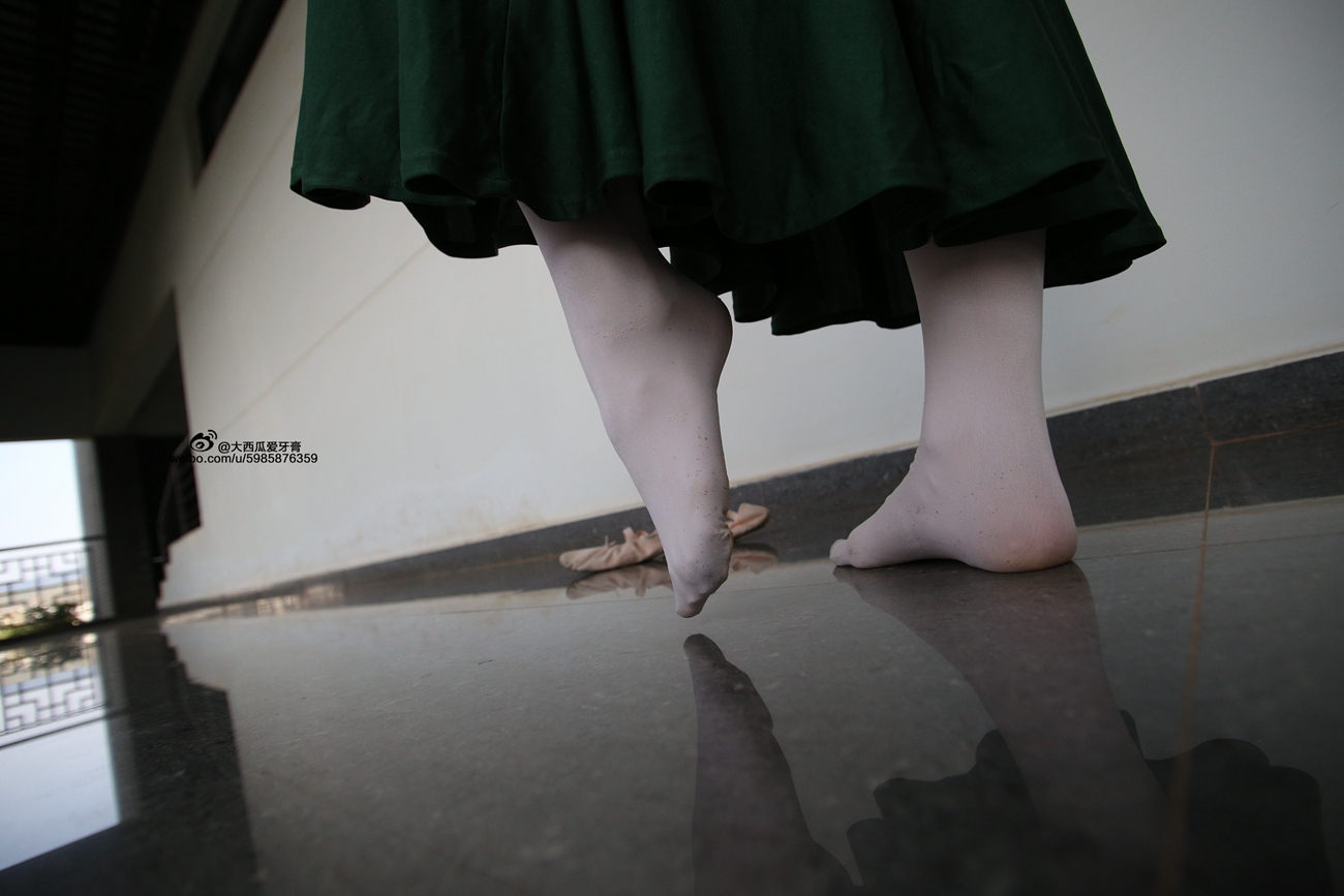 图片[84]-大西瓜爱牙膏-早期作品-W006 舞蹈家1-文君 绿裙 [233P] – 速更版-美库