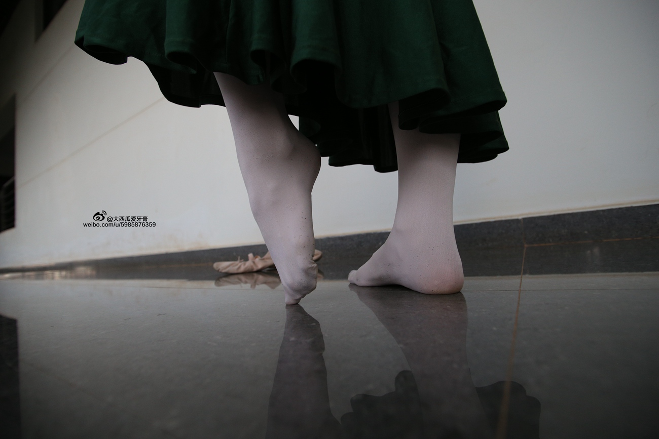 图片[85]-大西瓜爱牙膏-早期作品-W006 舞蹈家1-文君 绿裙 [233P] – 速更版-美库