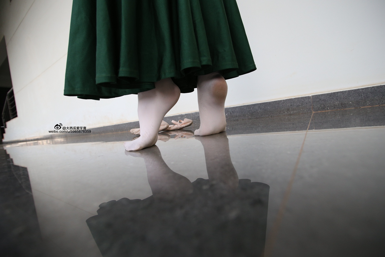 图片[87]-大西瓜爱牙膏-早期作品-W006 舞蹈家1-文君 绿裙 [233P] – 速更版-美库