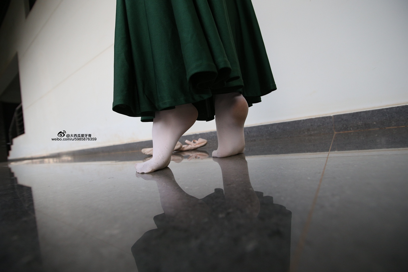 图片[88]-大西瓜爱牙膏-早期作品-W006 舞蹈家1-文君 绿裙 [233P] – 速更版-美库