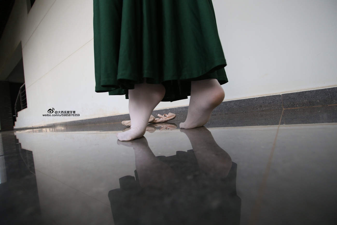 图片[89]-大西瓜爱牙膏-早期作品-W006 舞蹈家1-文君 绿裙 [233P] – 速更版-美库