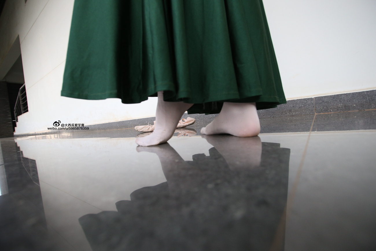 图片[91]-大西瓜爱牙膏-早期作品-W006 舞蹈家1-文君 绿裙 [233P] – 速更版-美库