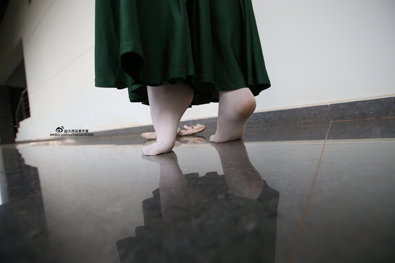 图片[94]-大西瓜爱牙膏-早期作品-W006 舞蹈家1-文君 绿裙 [233P] – 速更版-美库