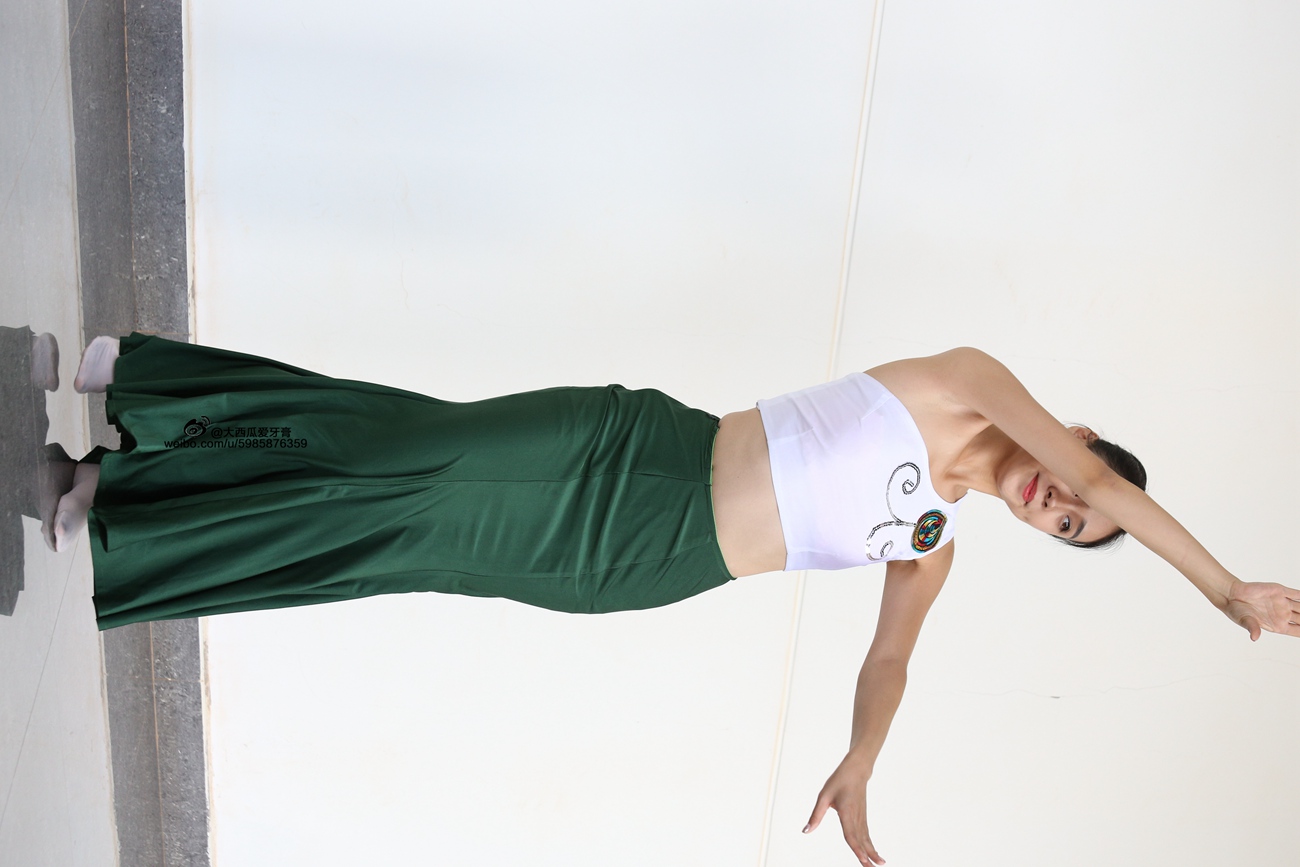 图片[169]-大西瓜爱牙膏-早期作品-W006 舞蹈家1-文君 绿裙 [233P] – 速更版-美库