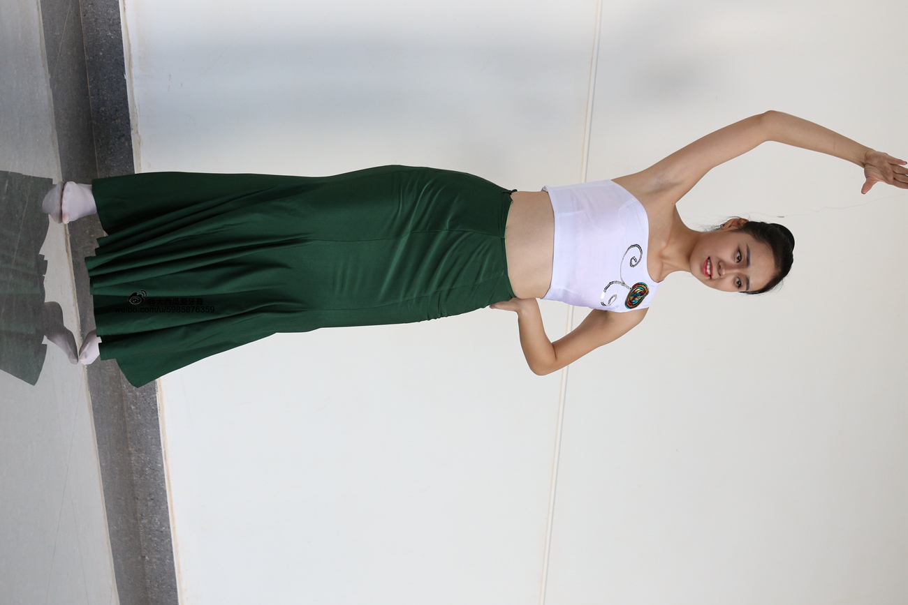 图片[173]-大西瓜爱牙膏-早期作品-W006 舞蹈家1-文君 绿裙 [233P] – 速更版-美库