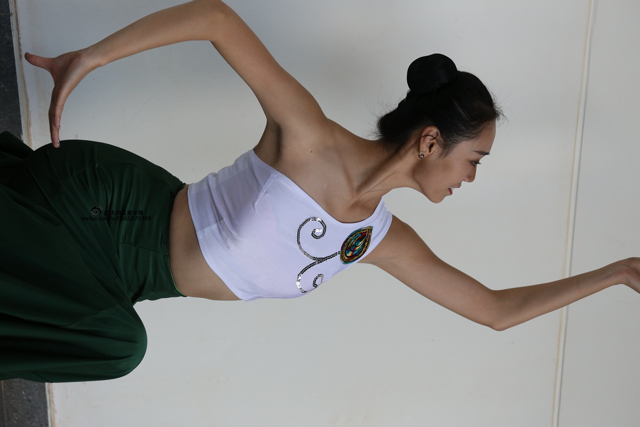 图片[181]-大西瓜爱牙膏-早期作品-W006 舞蹈家1-文君 绿裙 [233P] – 速更版-美库