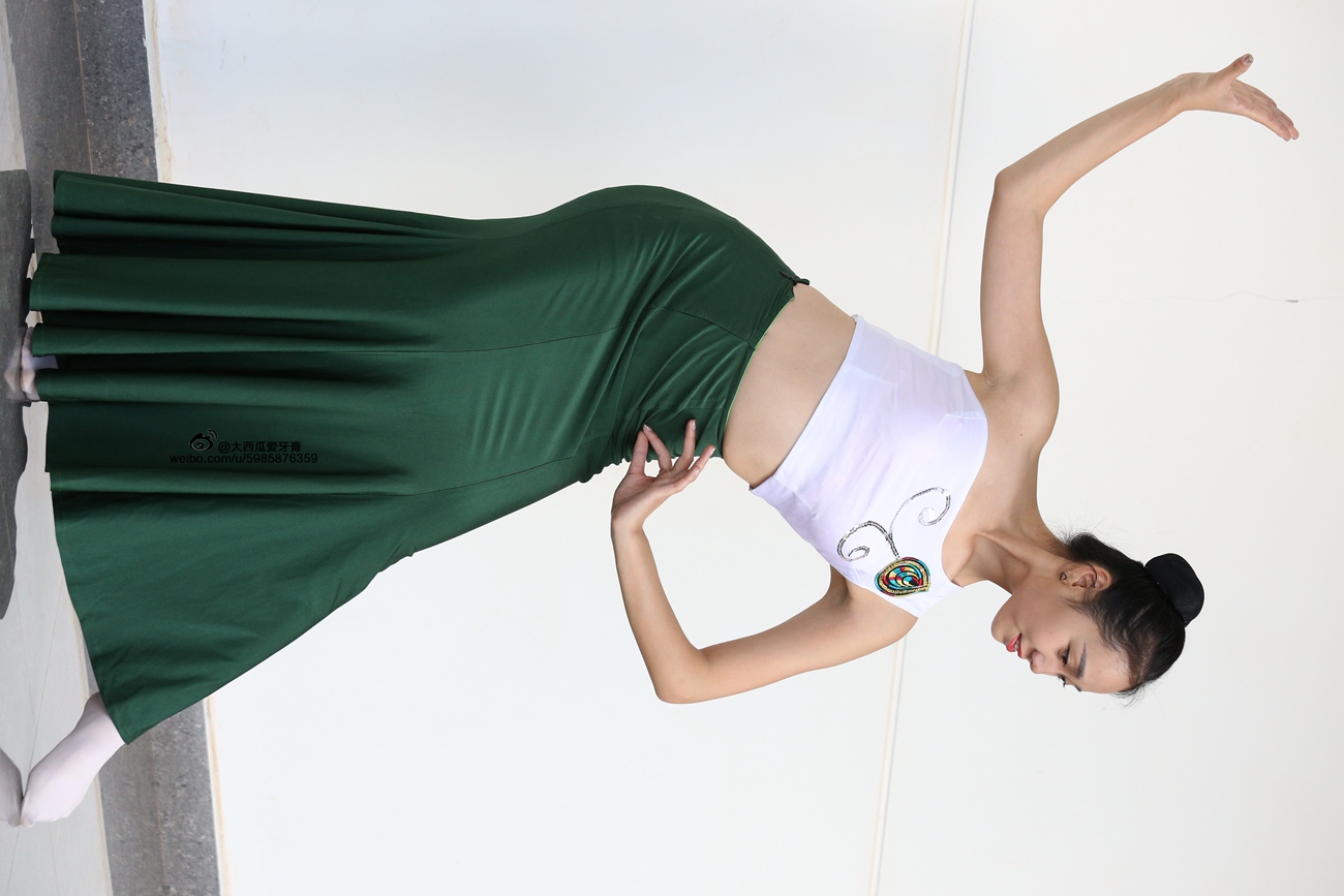 图片[194]-大西瓜爱牙膏-早期作品-W006 舞蹈家1-文君 绿裙 [233P] – 速更版-美库