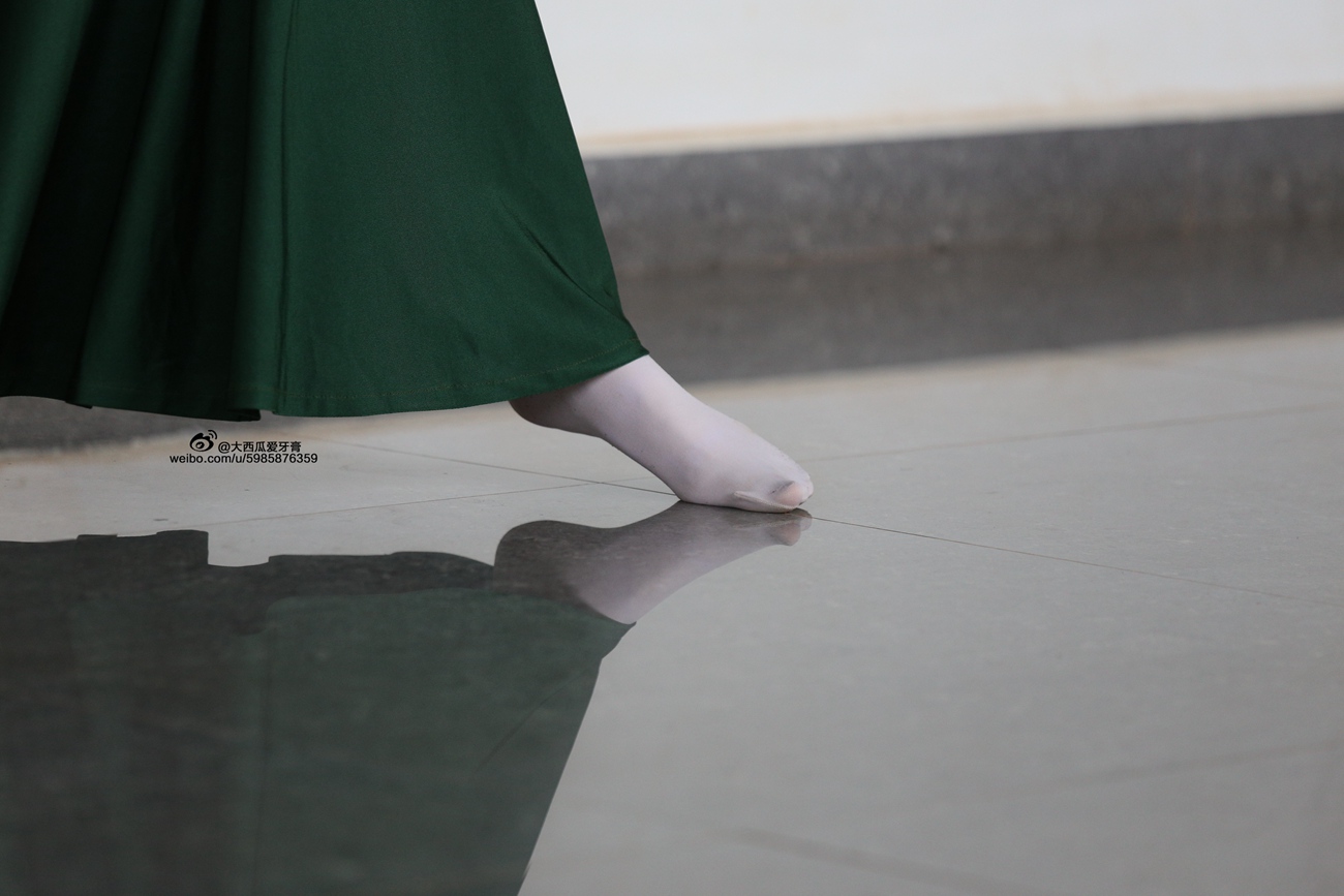 图片[197]-大西瓜爱牙膏-早期作品-W006 舞蹈家1-文君 绿裙 [233P] – 速更版-美库