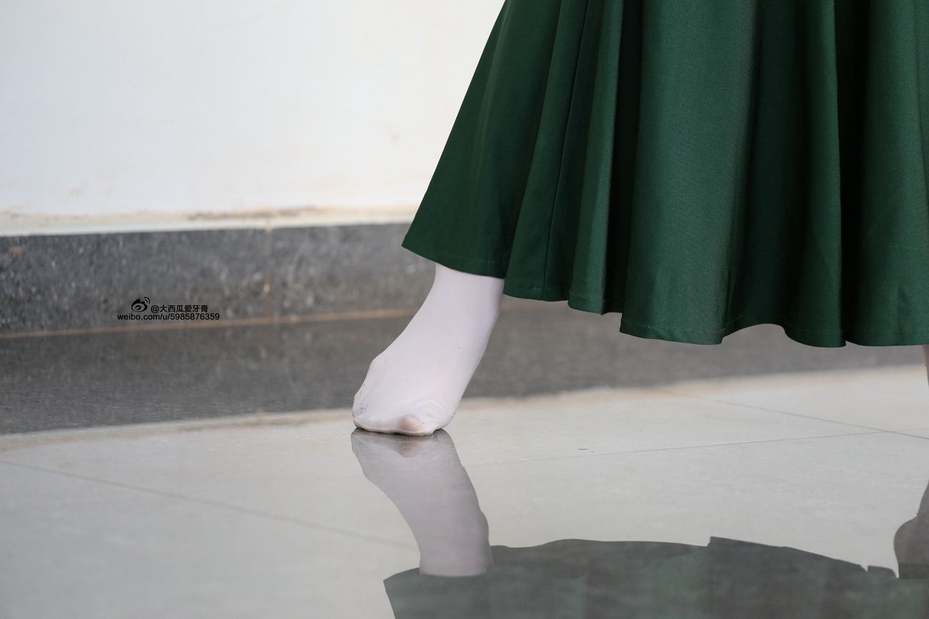 图片[198]-大西瓜爱牙膏-早期作品-W006 舞蹈家1-文君 绿裙 [233P] – 速更版-美库