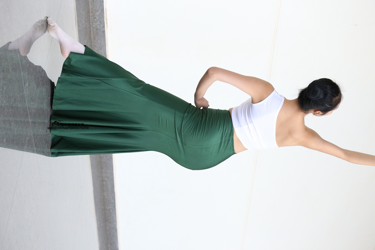 图片[226]-大西瓜爱牙膏-早期作品-W006 舞蹈家1-文君 绿裙 [233P] – 速更版-美库