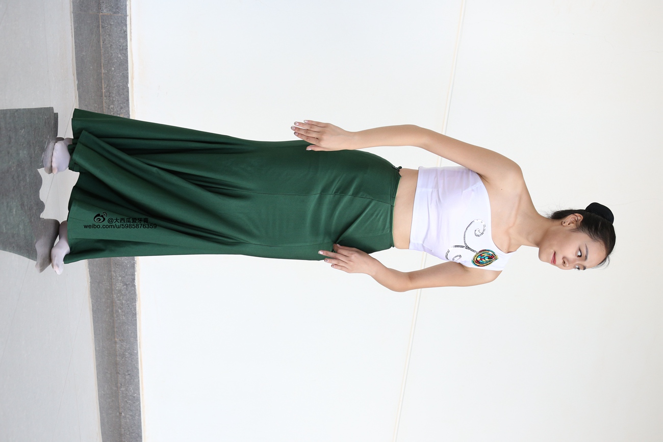 图片[230]-大西瓜爱牙膏-早期作品-W006 舞蹈家1-文君 绿裙 [233P] – 速更版-美库