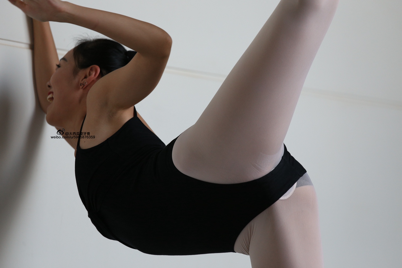 图片[247]-大西瓜爱牙膏-早期作品-W007 舞蹈家1-文君2 [377] – 速更版-美库