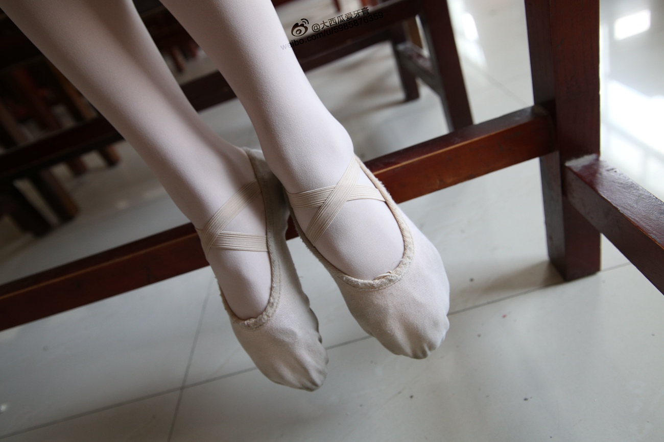 图片[19]-大西瓜爱牙膏-早期作品-W009 舞蹈家2-身材极好1 [364P] – 速更版-美库