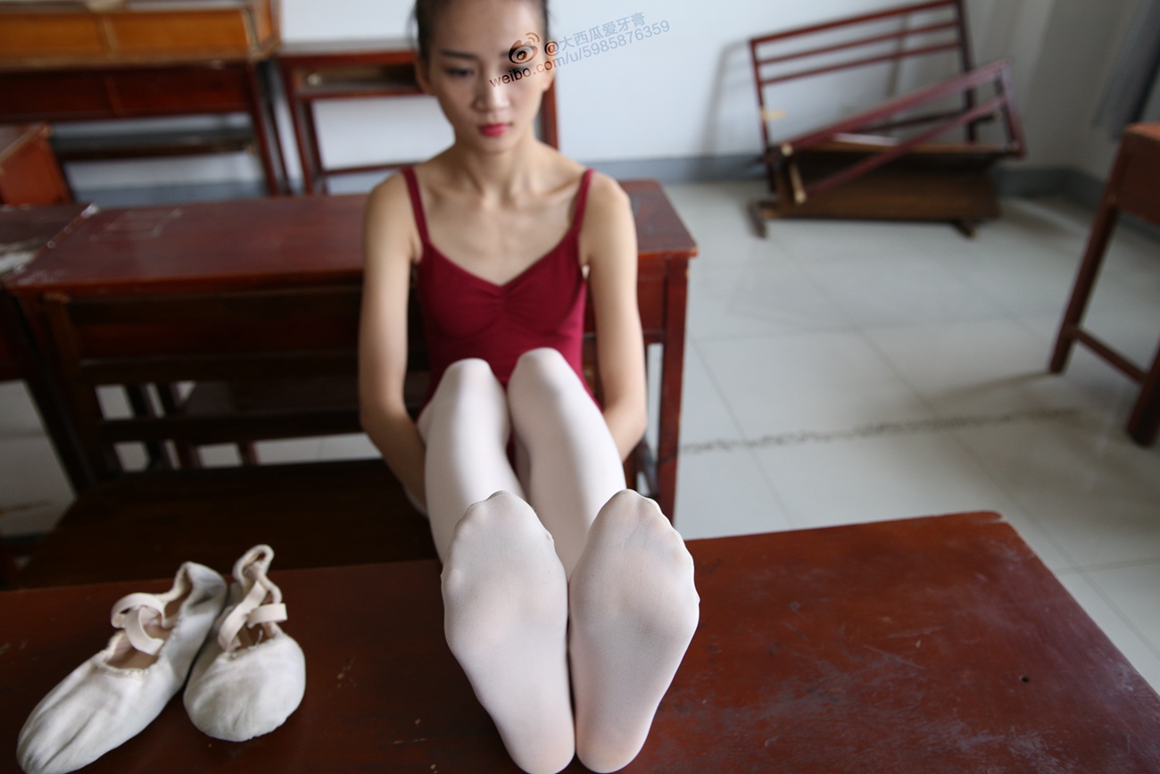 图片[51]-大西瓜爱牙膏-早期作品-W009 舞蹈家2-身材极好1 [364P] – 速更版-美库