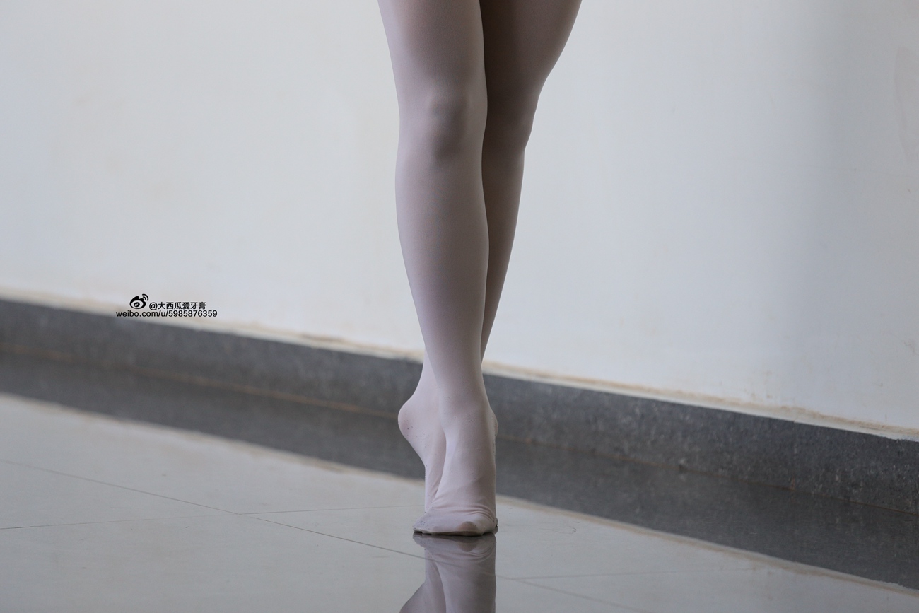 图片[61]-大西瓜爱牙膏-早期作品-W008 舞蹈家1-文君3 [353P] – 速更版-美库