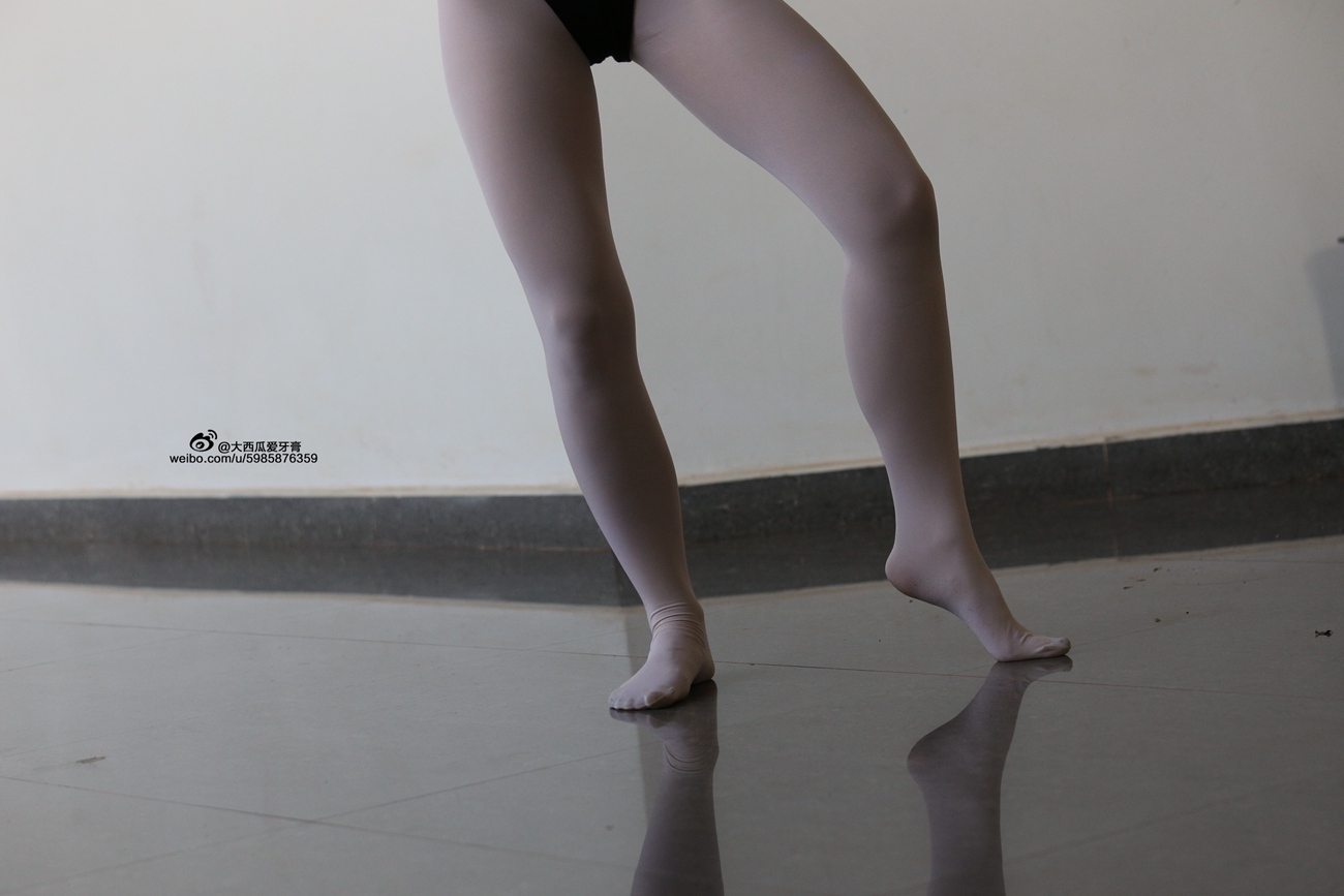 图片[130]-大西瓜爱牙膏-早期作品-W008 舞蹈家1-文君3 [353P] – 速更版-美库