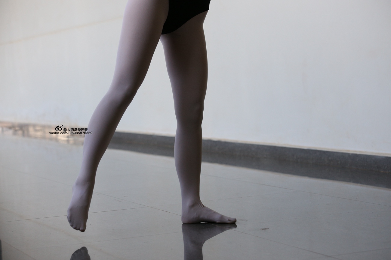 图片[146]-大西瓜爱牙膏-早期作品-W008 舞蹈家1-文君3 [353P] – 速更版-美库