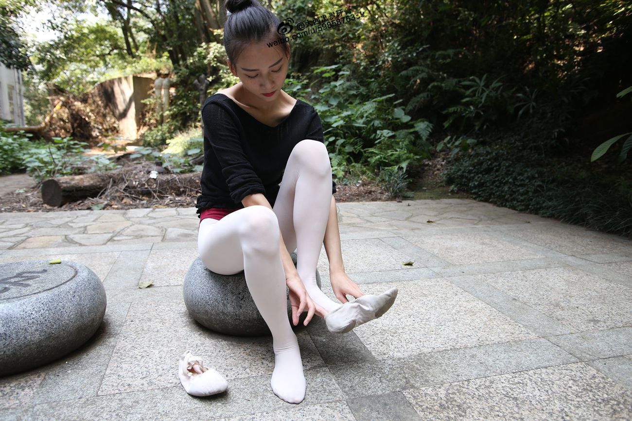 图片[25]-大西瓜爱牙膏-早期作品-W011 舞蹈家2-身材极好3 [271P] – 速更版-美库