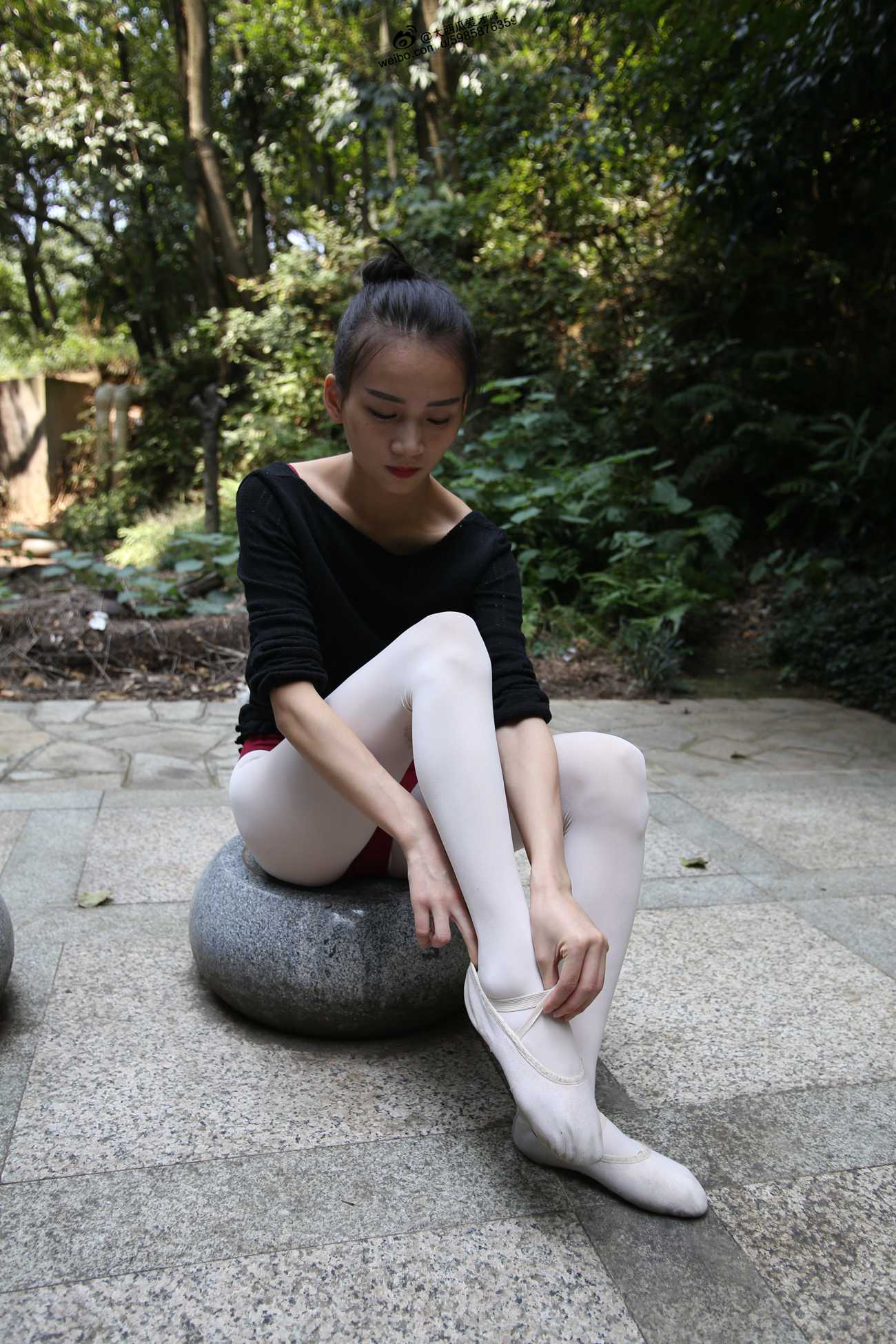 图片[34]-大西瓜爱牙膏-早期作品-W011 舞蹈家2-身材极好3 [271P] – 速更版-美库