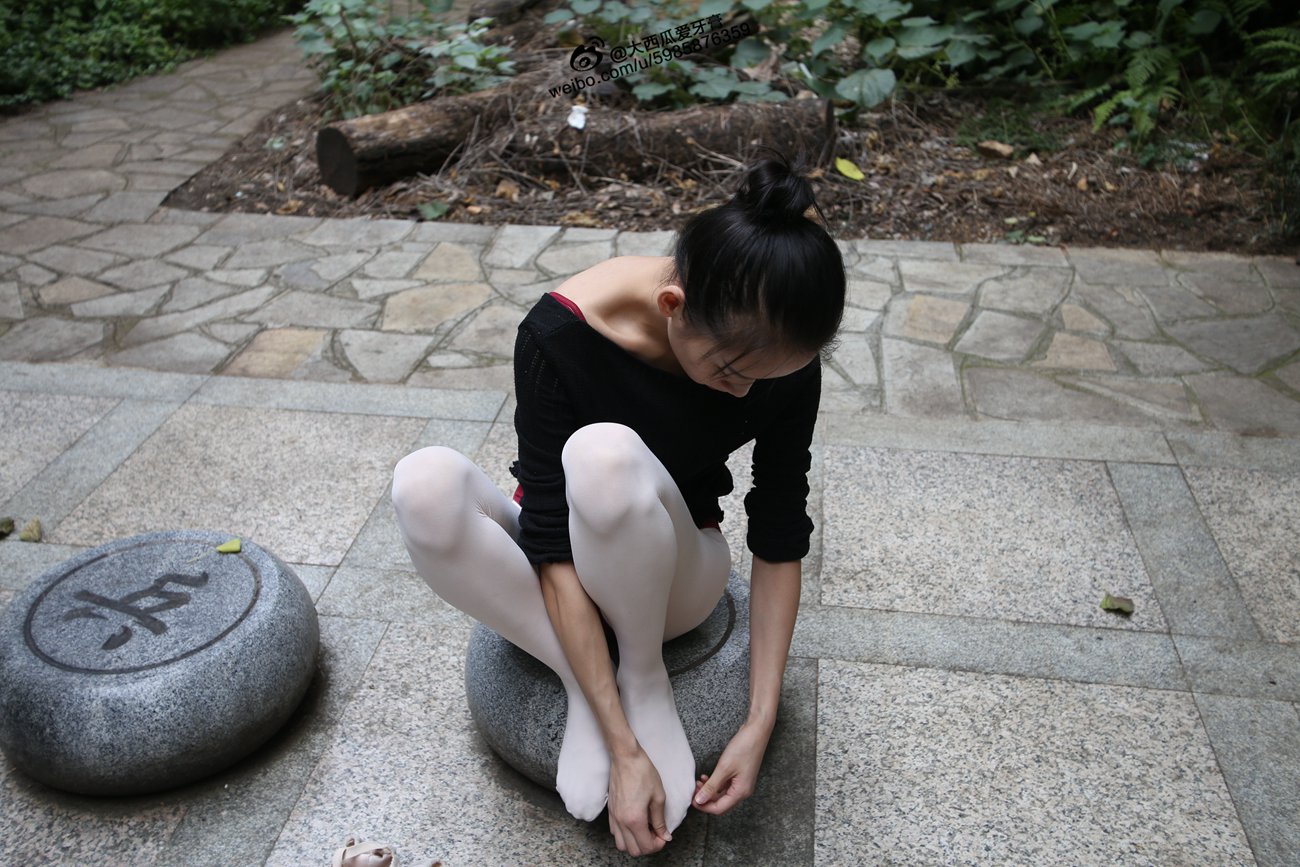 图片[67]-大西瓜爱牙膏-早期作品-W011 舞蹈家2-身材极好3 [271P] – 速更版-美库