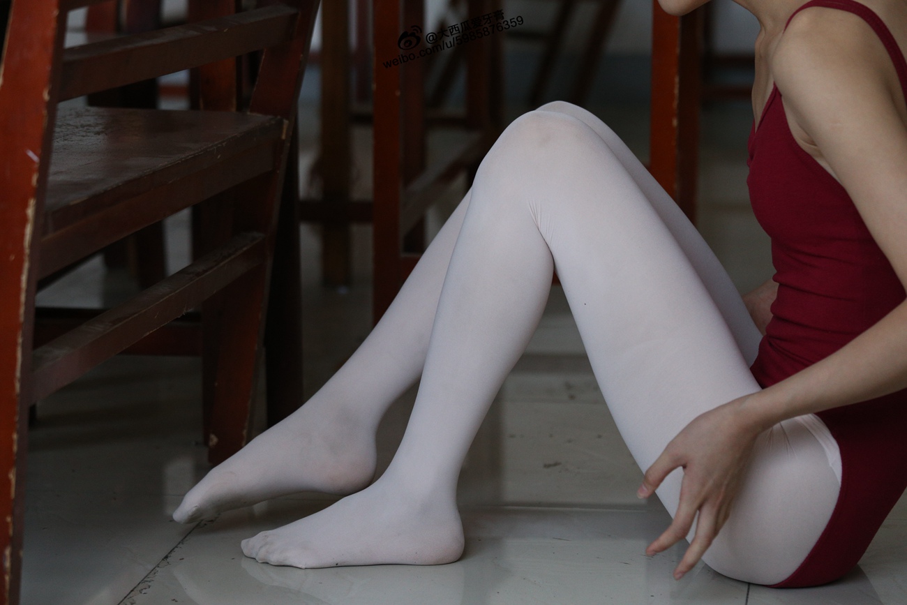 图片[144]-大西瓜爱牙膏-早期作品-W010 舞蹈家2-身材极好2 [405P] – 速更版-美库