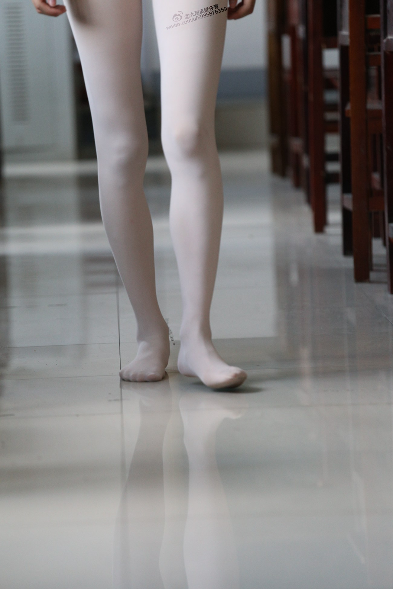 图片[186]-大西瓜爱牙膏-早期作品-W010 舞蹈家2-身材极好2 [405P] – 速更版-美库