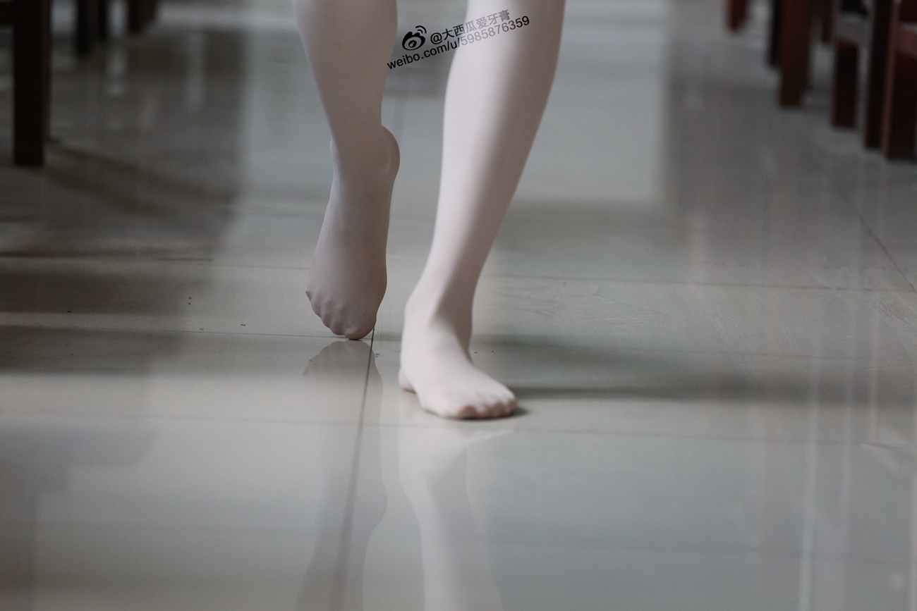 图片[199]-大西瓜爱牙膏-早期作品-W010 舞蹈家2-身材极好2 [405P] – 速更版-美库