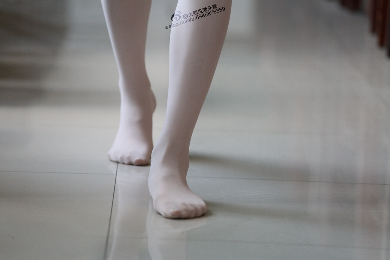 图片[201]-大西瓜爱牙膏-早期作品-W010 舞蹈家2-身材极好2 [405P] – 速更版-美库