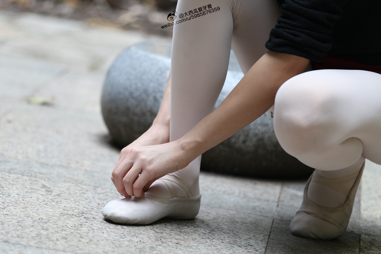 图片[98]-大西瓜爱牙膏-早期作品-W011 舞蹈家2-身材极好3 [271P] – 速更版-美库