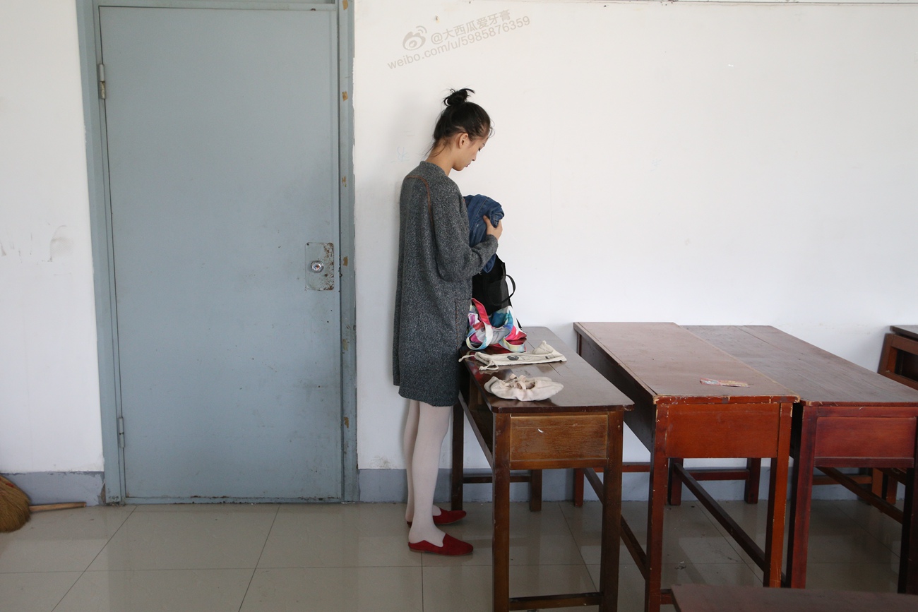 图片[233]-大西瓜爱牙膏-早期作品-W010 舞蹈家2-身材极好2 [405P] – 速更版-美库