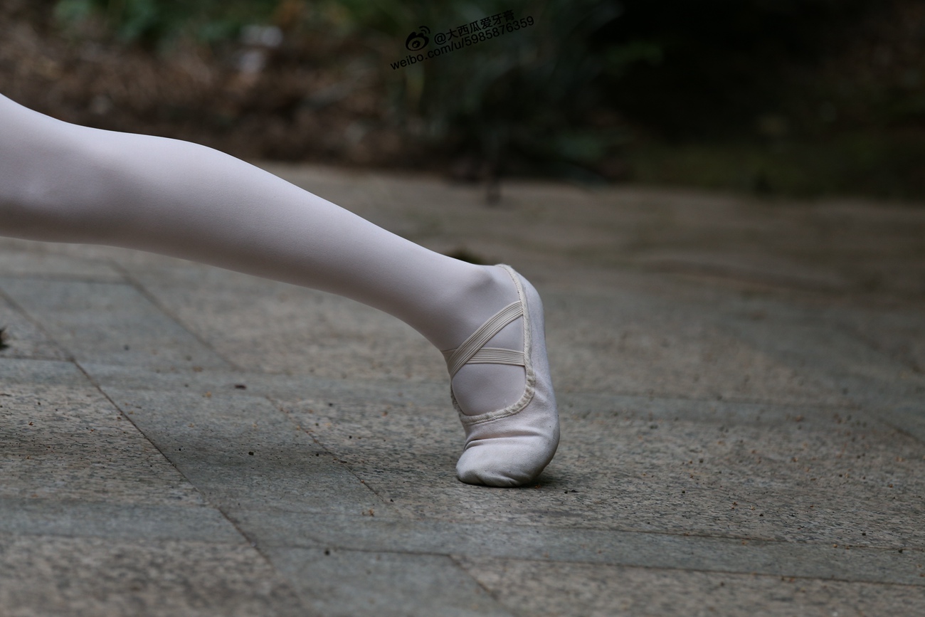 图片[116]-大西瓜爱牙膏-早期作品-W011 舞蹈家2-身材极好3 [271P] – 速更版-美库