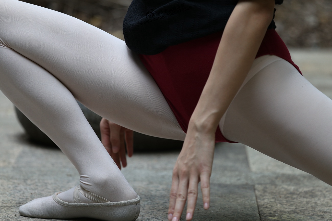 图片[136]-大西瓜爱牙膏-早期作品-W011 舞蹈家2-身材极好3 [271P] – 速更版-美库