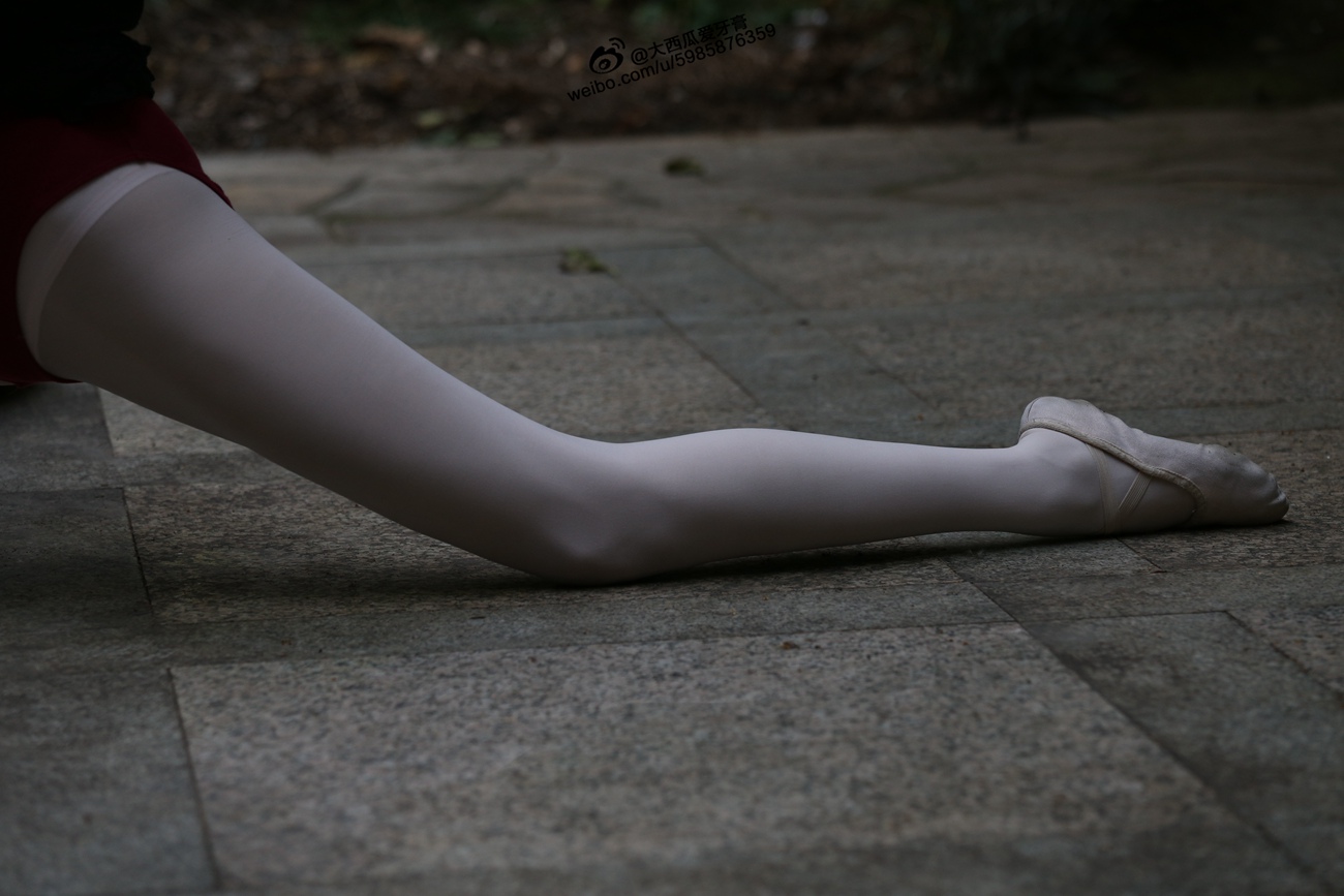 图片[138]-大西瓜爱牙膏-早期作品-W011 舞蹈家2-身材极好3 [271P] – 速更版-美库