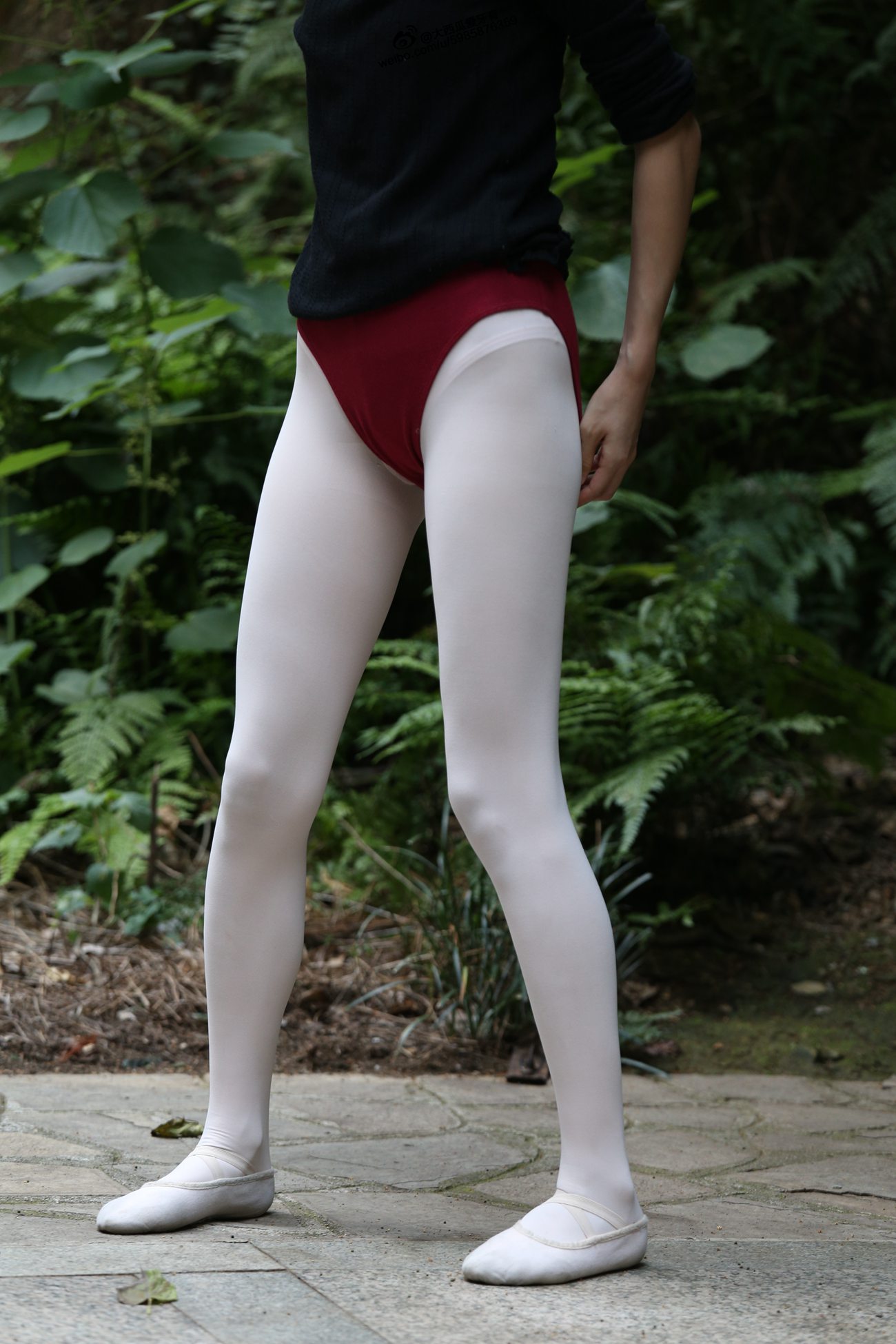 图片[149]-大西瓜爱牙膏-早期作品-W011 舞蹈家2-身材极好3 [271P] – 速更版-美库