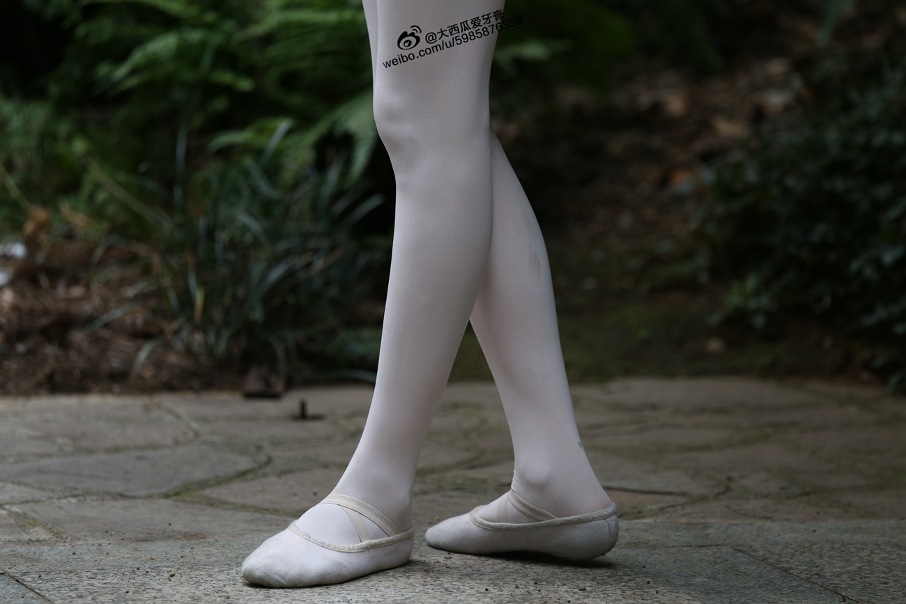 图片[154]-大西瓜爱牙膏-早期作品-W011 舞蹈家2-身材极好3 [271P] – 速更版-美库