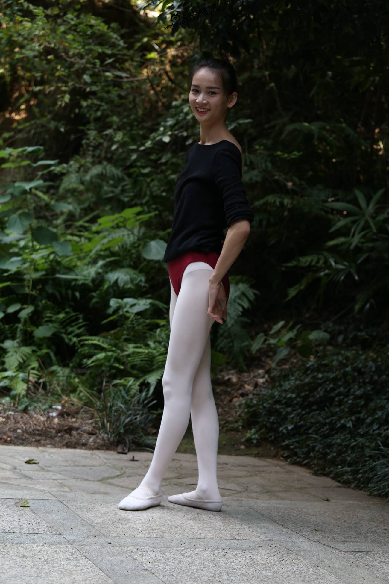 图片[156]-大西瓜爱牙膏-早期作品-W011 舞蹈家2-身材极好3 [271P] – 速更版-美库