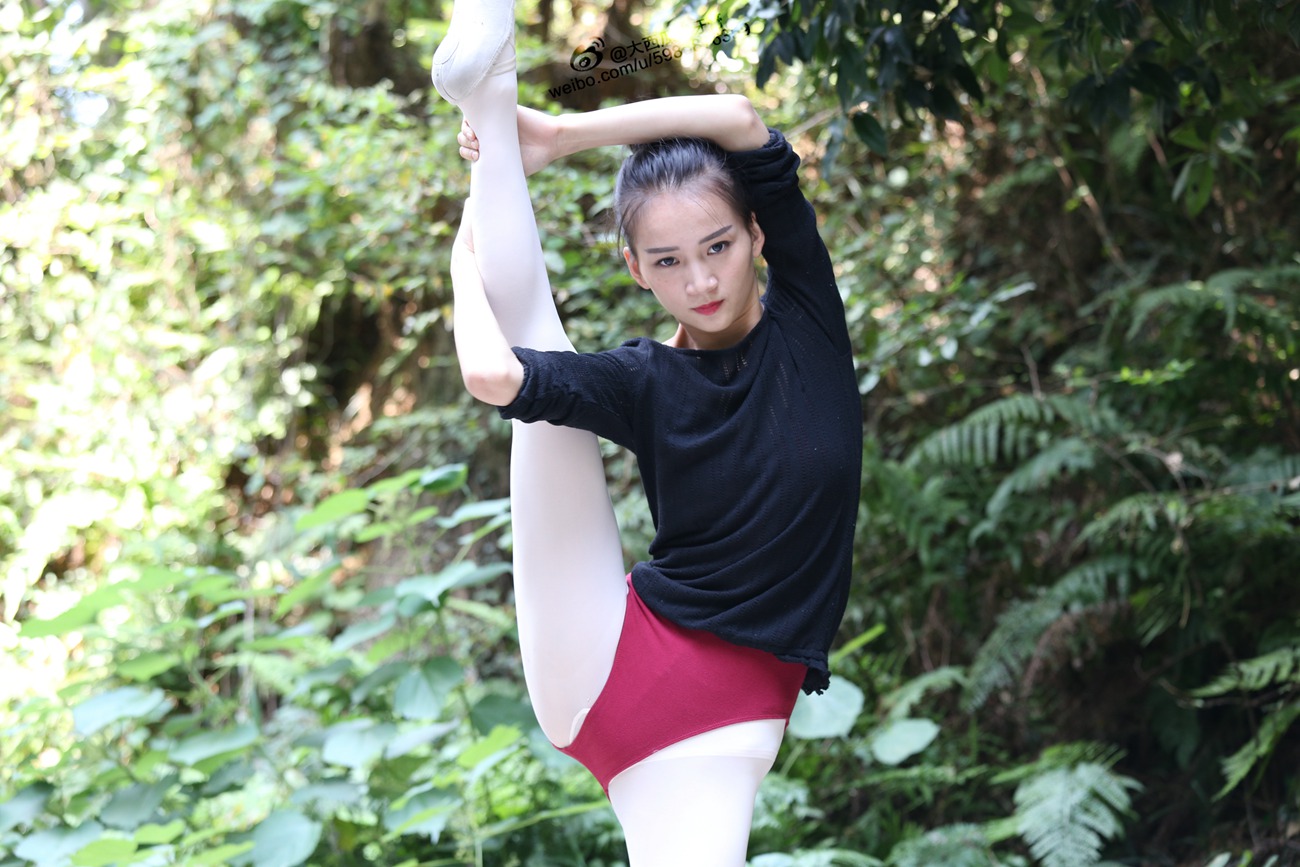 图片[169]-大西瓜爱牙膏-早期作品-W011 舞蹈家2-身材极好3 [271P] – 速更版-美库