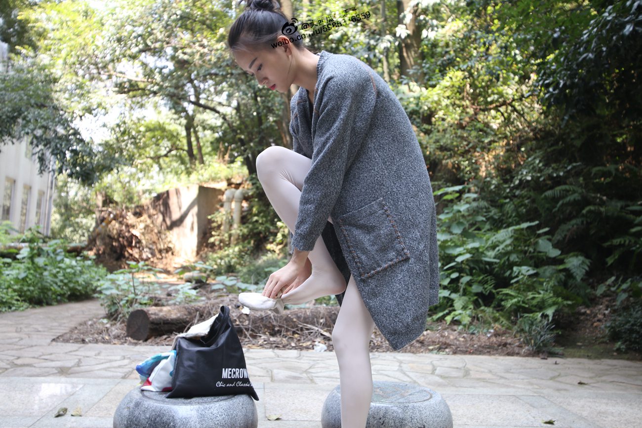 图片[365]-大西瓜爱牙膏-早期作品-W010 舞蹈家2-身材极好2 [405P] – 速更版-美库