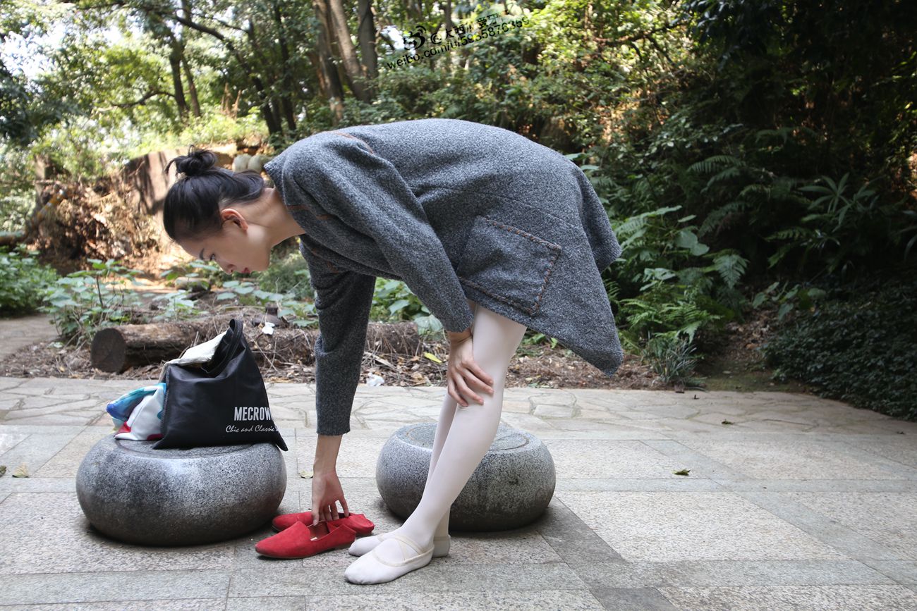 图片[369]-大西瓜爱牙膏-早期作品-W010 舞蹈家2-身材极好2 [405P] – 速更版-美库