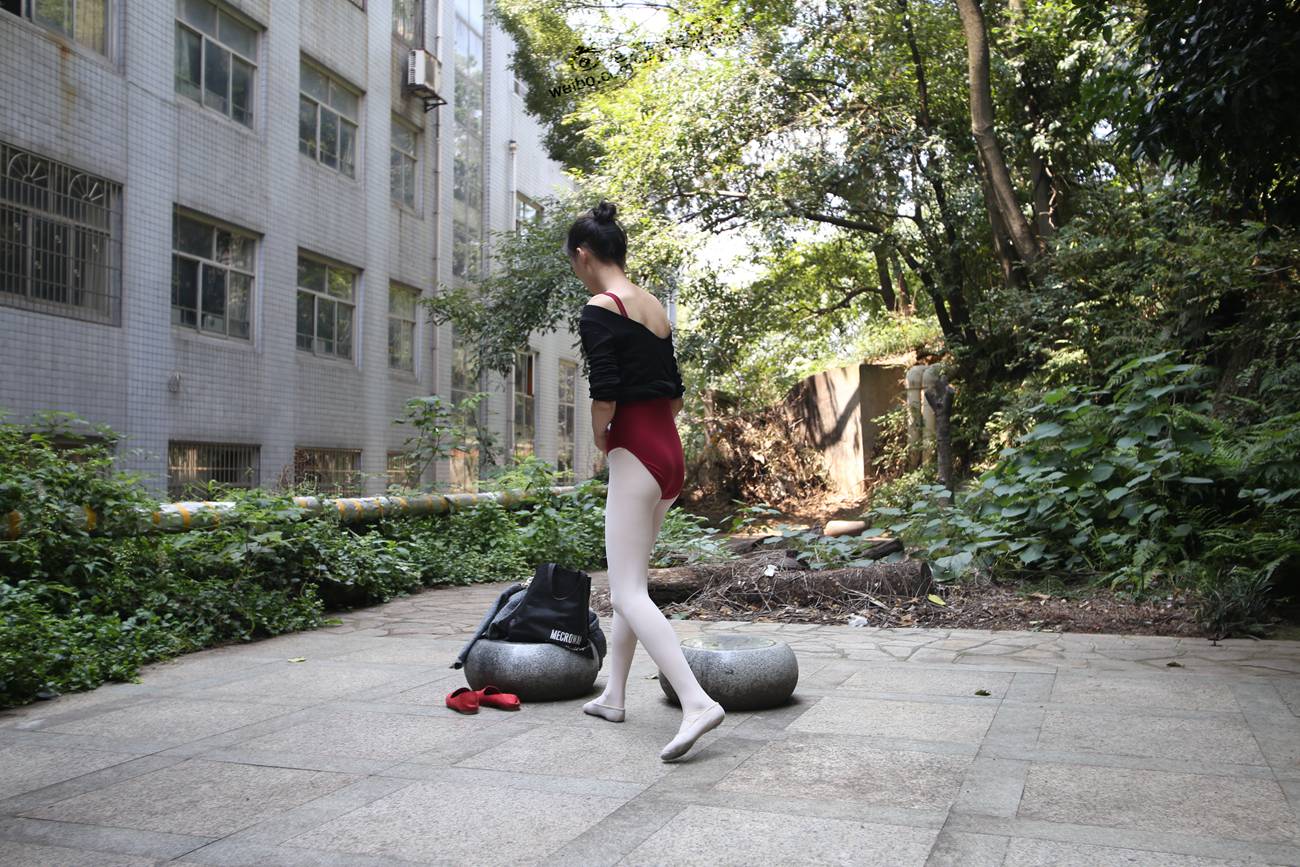 图片[391]-大西瓜爱牙膏-早期作品-W010 舞蹈家2-身材极好2 [405P] – 速更版-美库