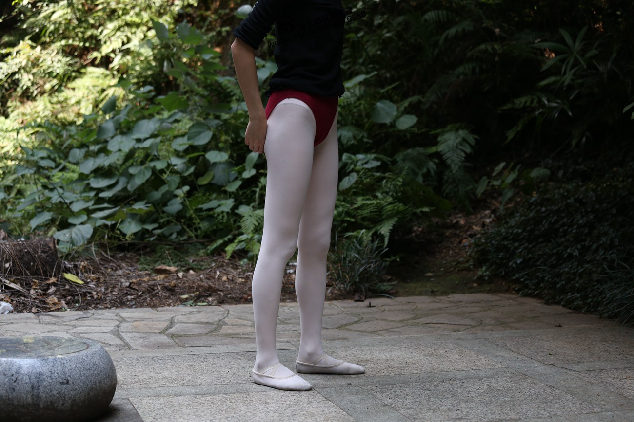 图片[183]-大西瓜爱牙膏-早期作品-W011 舞蹈家2-身材极好3 [271P] – 速更版-美库