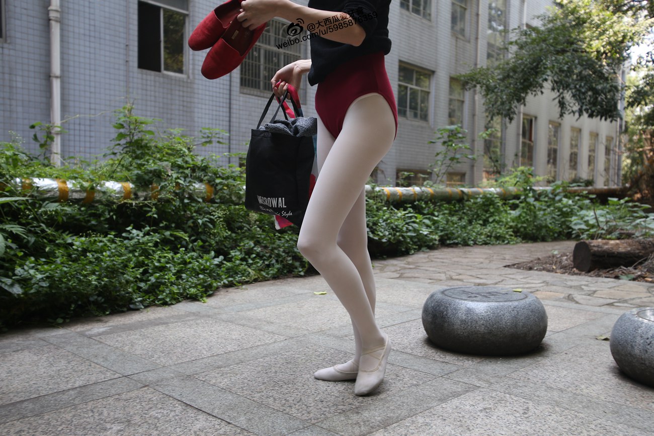 图片[397]-大西瓜爱牙膏-早期作品-W010 舞蹈家2-身材极好2 [405P] – 速更版-美库