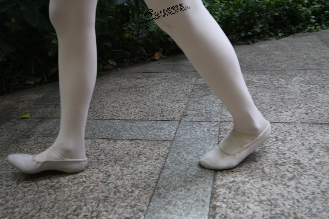 图片[400]-大西瓜爱牙膏-早期作品-W010 舞蹈家2-身材极好2 [405P] – 速更版-美库