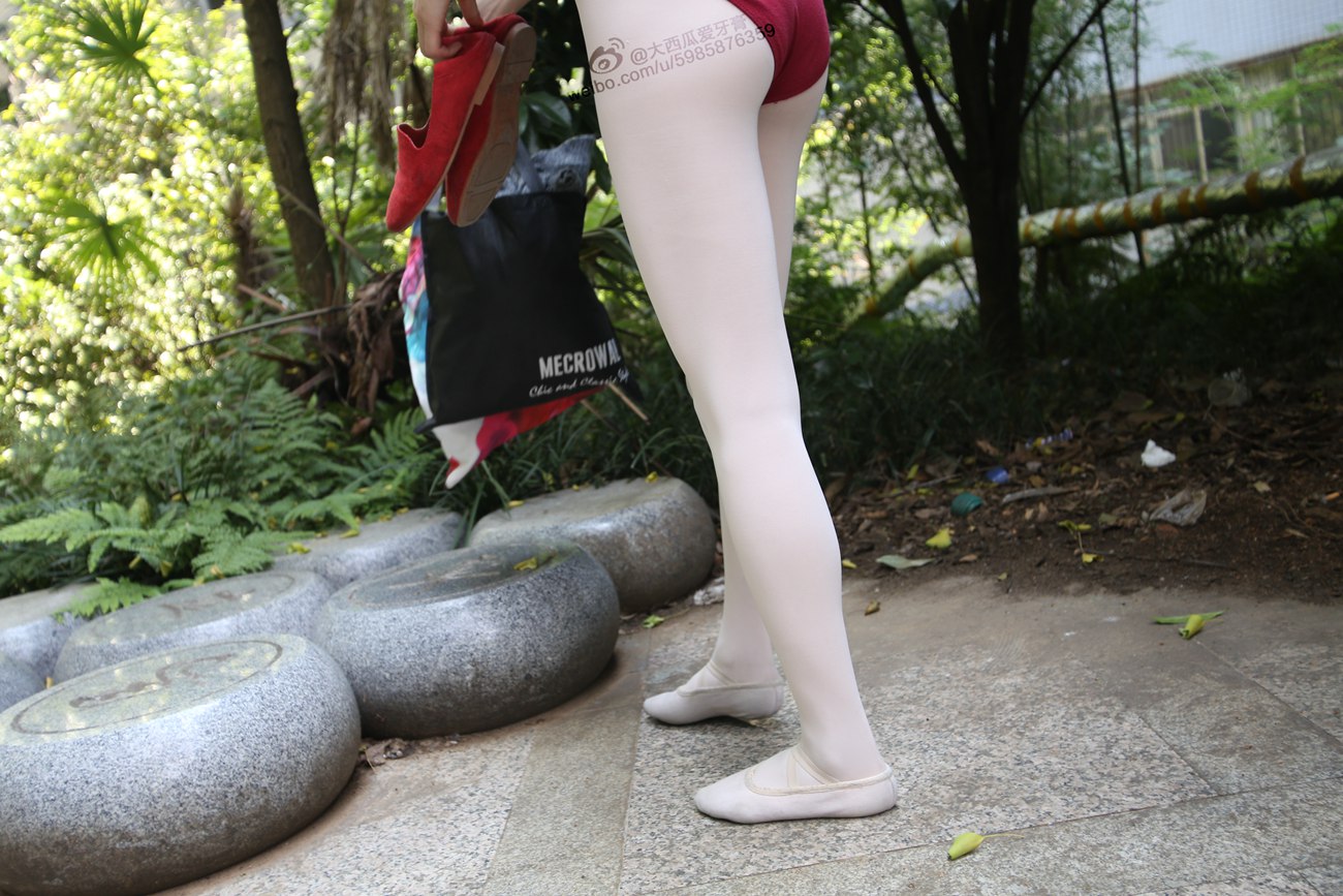 图片[403]-大西瓜爱牙膏-早期作品-W010 舞蹈家2-身材极好2 [405P] – 速更版-美库