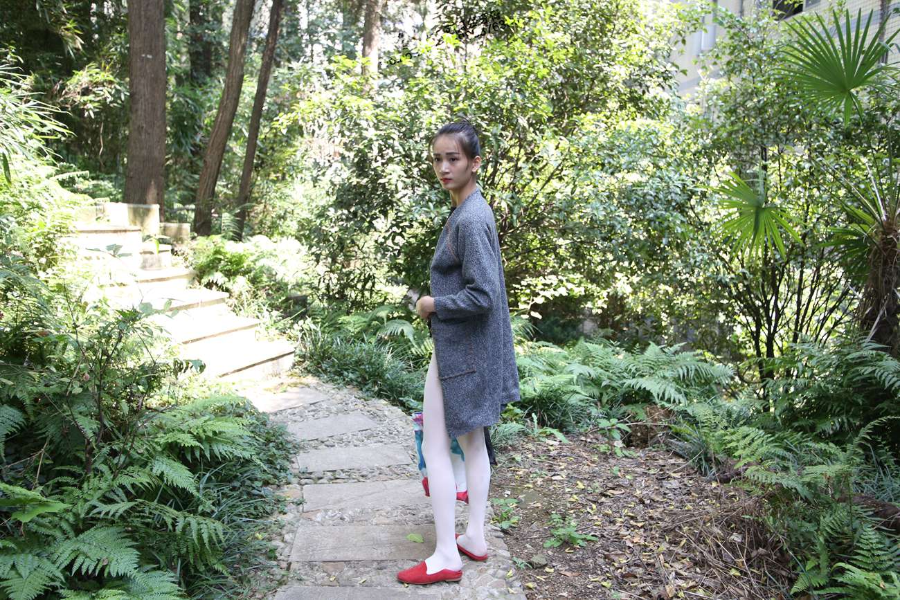 图片[211]-大西瓜爱牙膏-早期作品-W011 舞蹈家2-身材极好3 [271P] – 速更版-美库