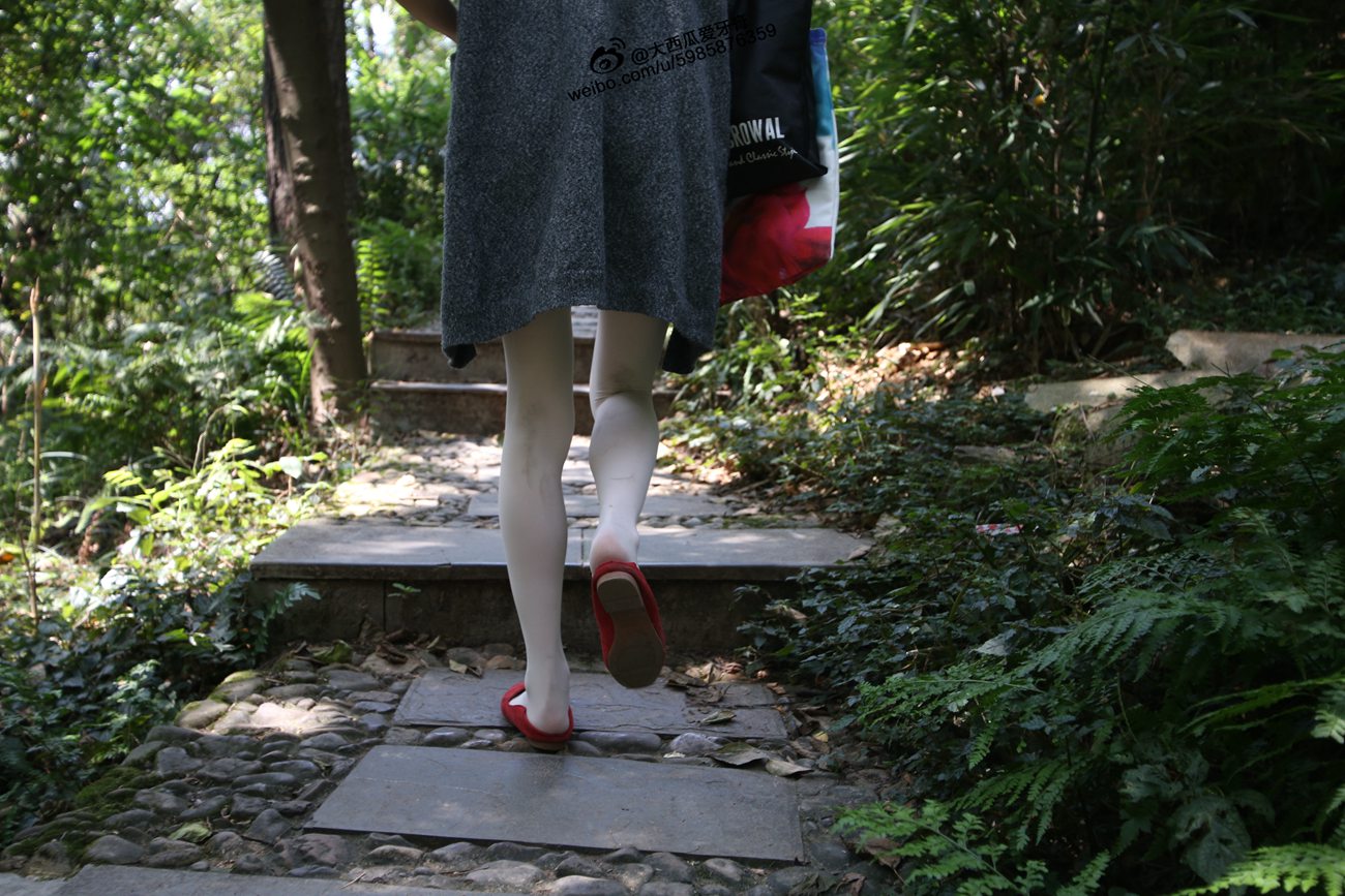 图片[222]-大西瓜爱牙膏-早期作品-W011 舞蹈家2-身材极好3 [271P] – 速更版-美库