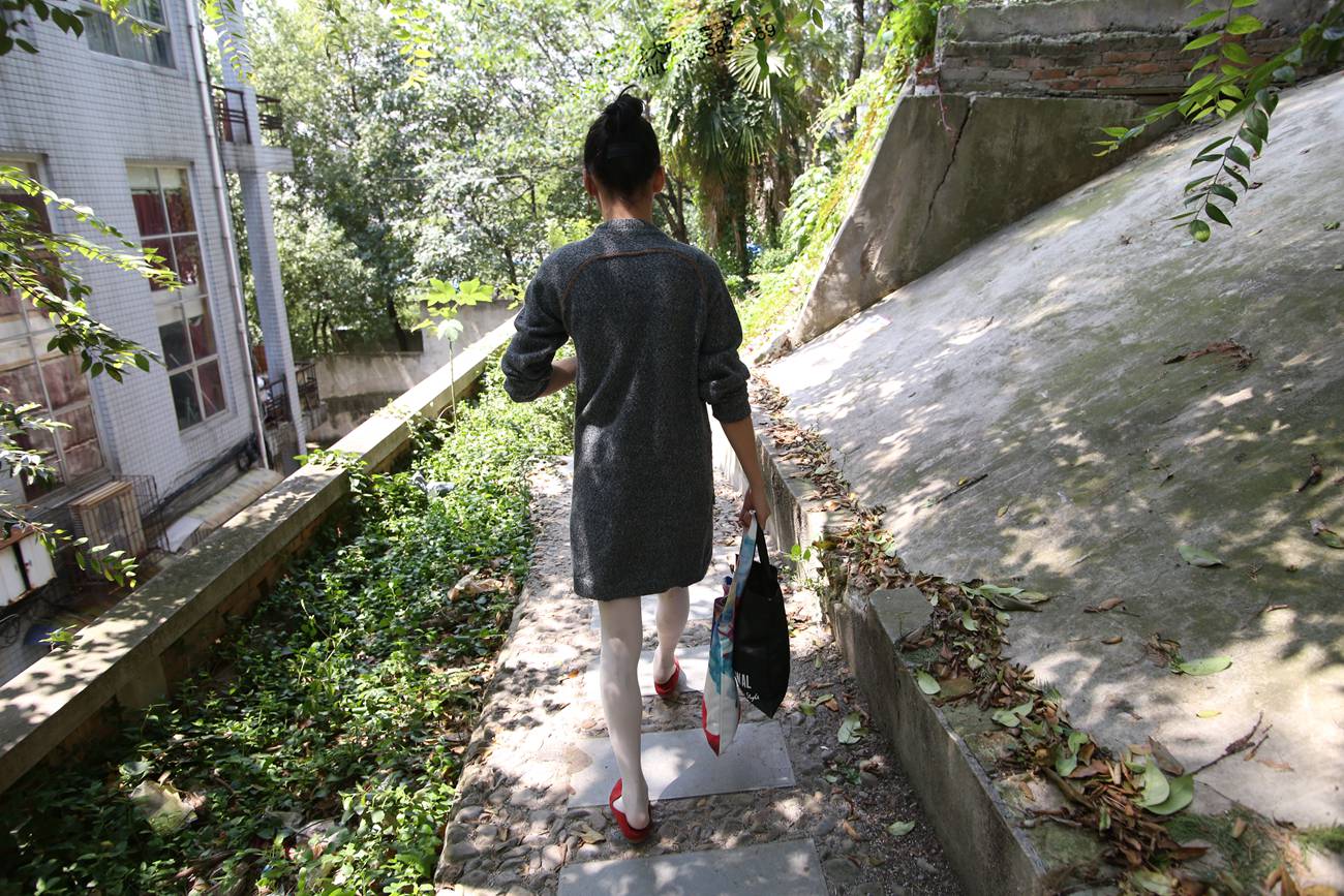 图片[253]-大西瓜爱牙膏-早期作品-W011 舞蹈家2-身材极好3 [271P] – 速更版-美库